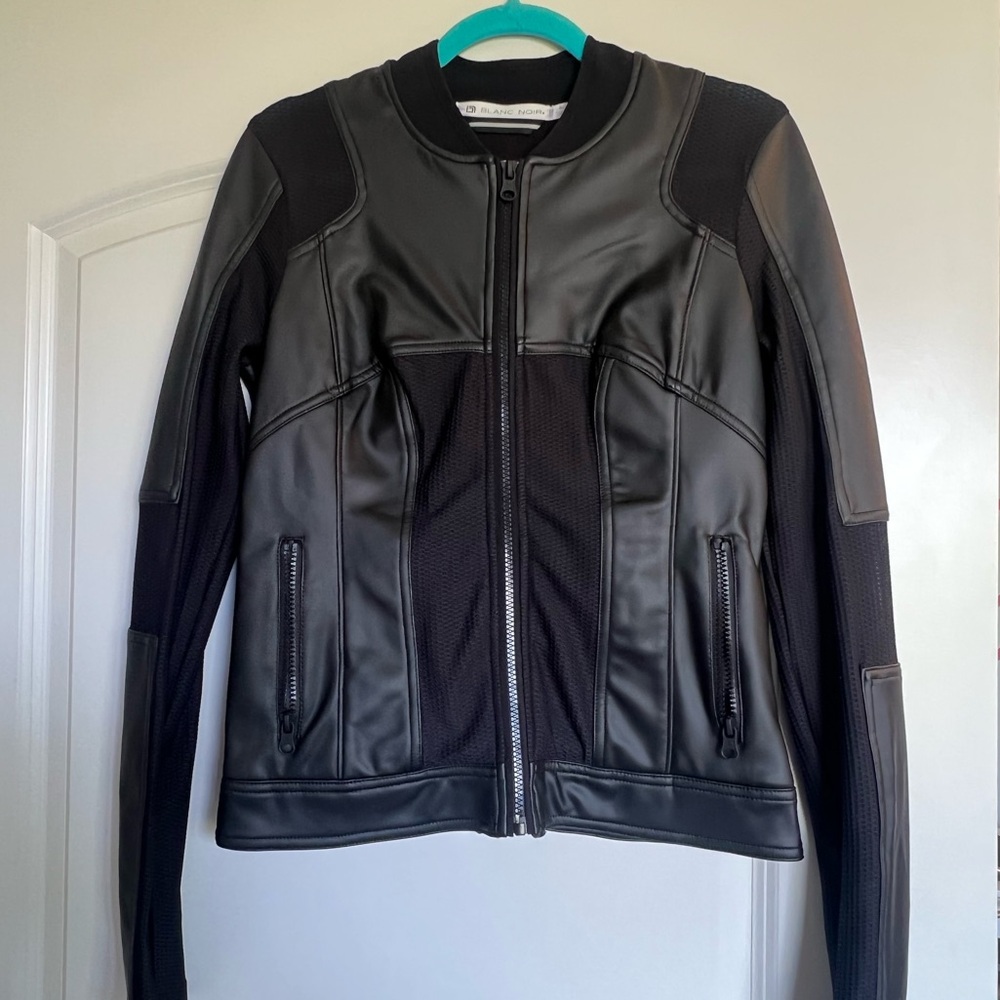 New without tags!!⚡️⚡️Black Noir Run Moto Bomber Jacket